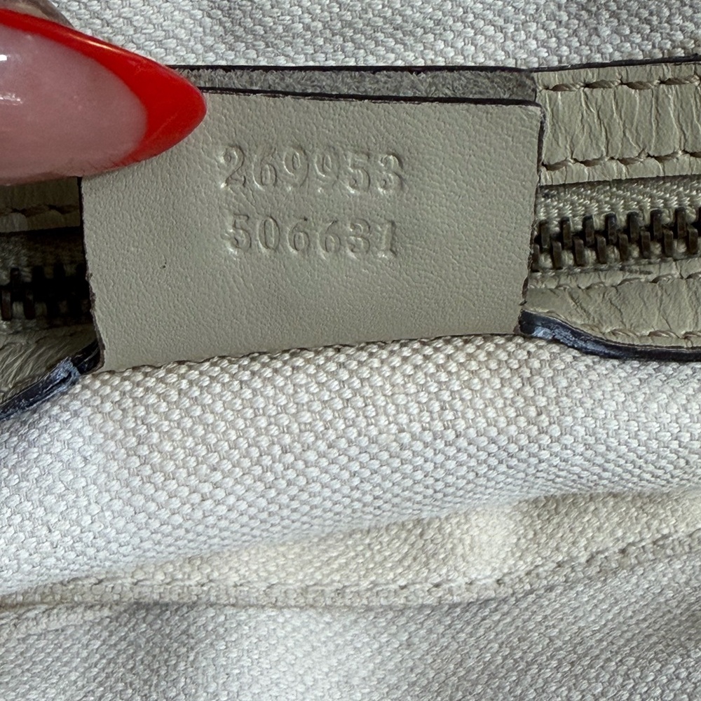 Gucci Beige and Cream Monogram Shoulder Bag - Picture 11 of 11